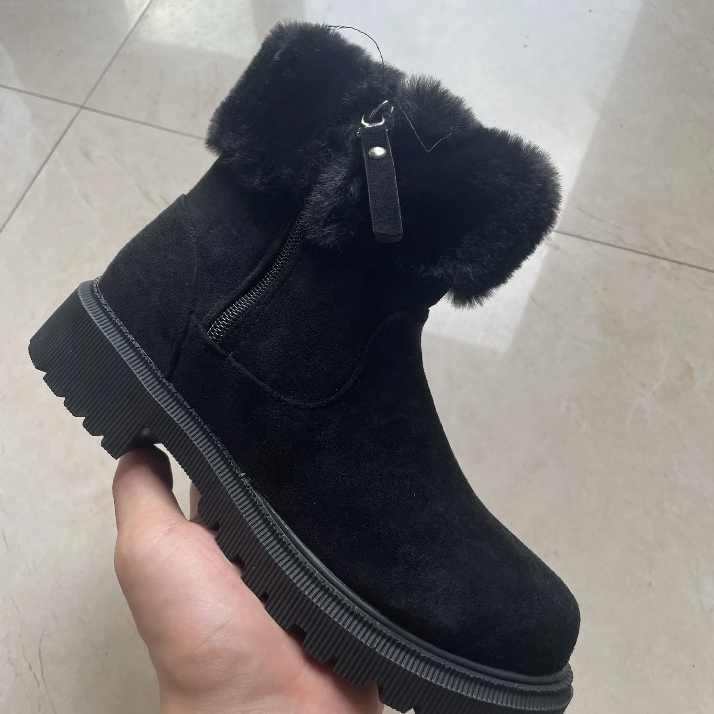 Premium Women’s Winter Boots – Plush Lined Side-Zipper Snow Shoes with Refined Low-Heel Comfort
